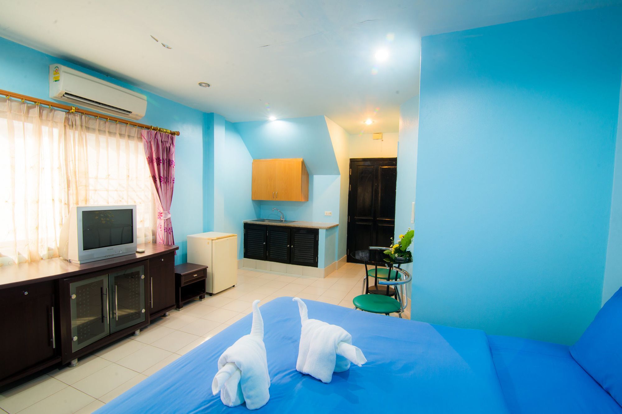 De Apartment Pattaya Exterior photo
